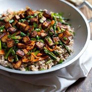 Honey Ginger Tofu and Veggie Stir Fry - veg-friendly, gluten free, 400 cals, YUMMY. | pinchofyum.com