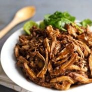 Honey Glazed Crockpot Chicken Adobo - simple pantry ingredients, hardly any hands-on time, 200 calories. | https://korper-balance.today