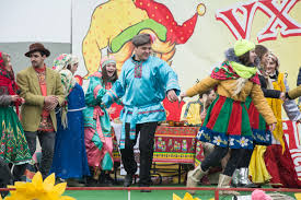 Artists performing at Maslenitsa