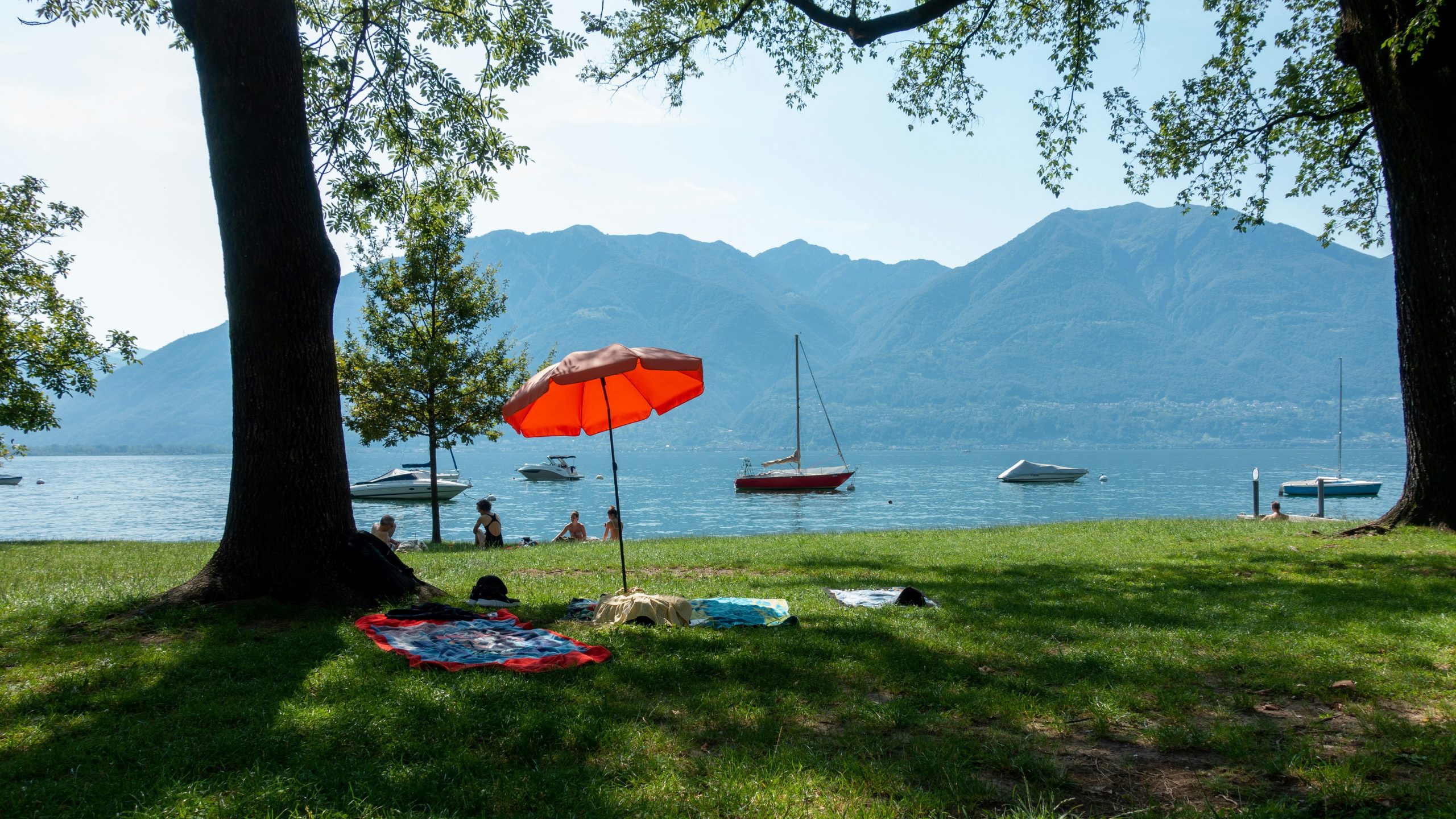 Famous Lakeside Beaches in Switzerland