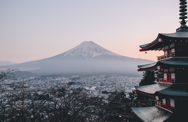 Plan a Perfect Honeymoon in Japan: Romantic Experiences and Hidden Gems