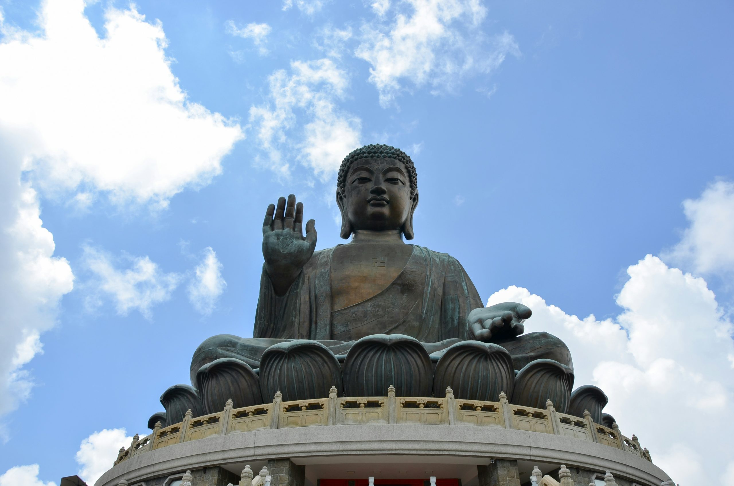 Low-cost travel options in Hong Kong – Tian Tan Buddha