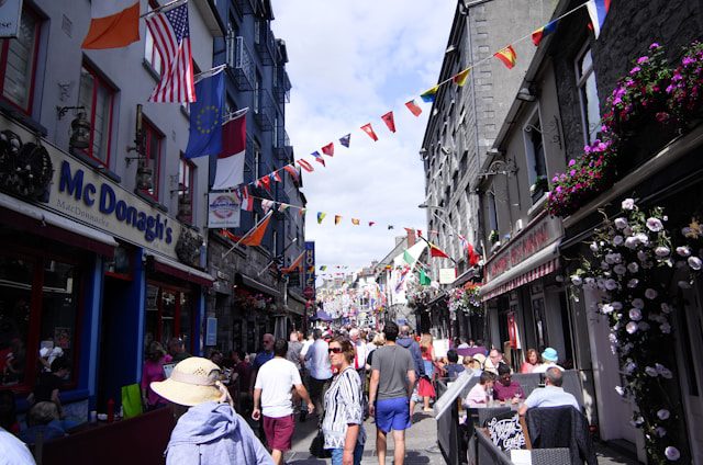Discover Ireland’s Best Markets: A Shopper’s Paradise
