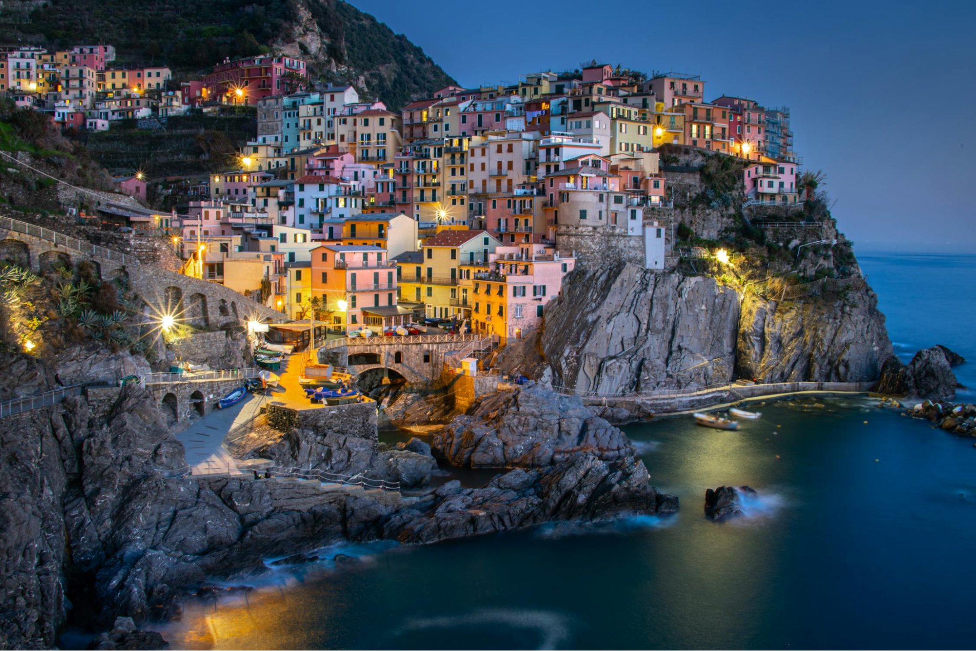 14 Places to Visit to Witness The Real Nightlife in Italy