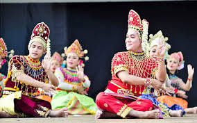 Celebrating culture through dance and art