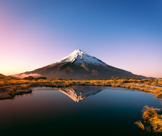 10 Breathtaking Lakes in New Zealand That Deserve a Spot on Your List