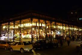 Mercado de San Miguel at night