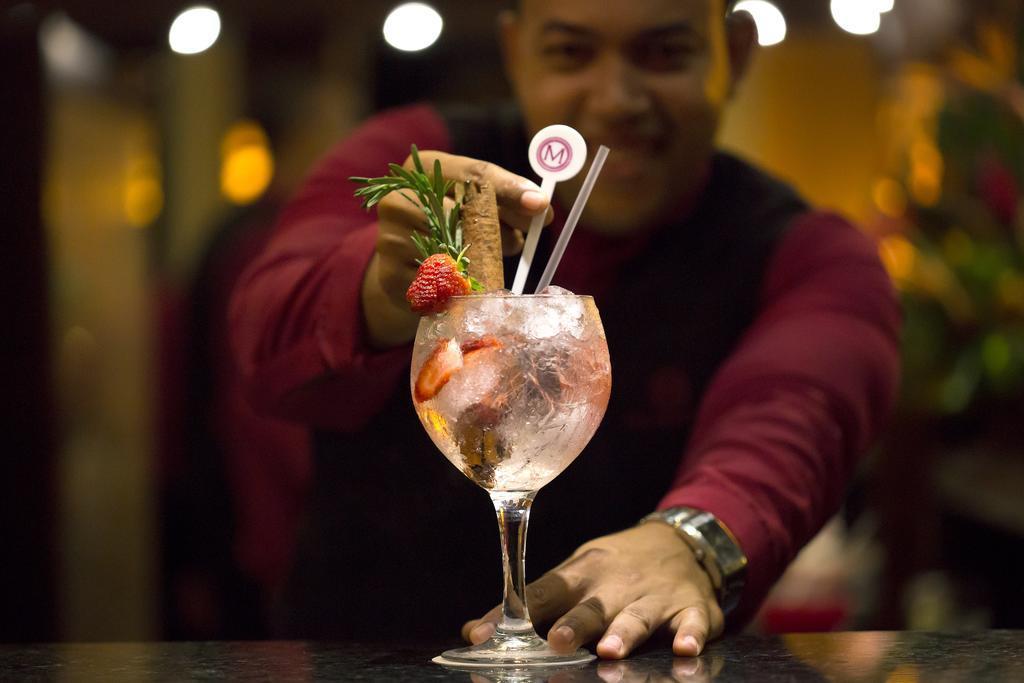 Om Bar for a More Intimate Vibe