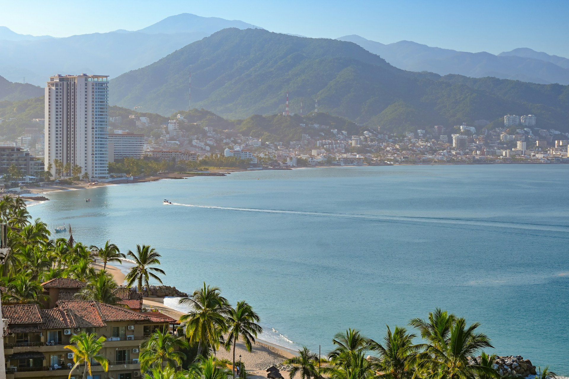 12 Best Beaches in Mexico for Surfers, Swimmers & Sun Lovers