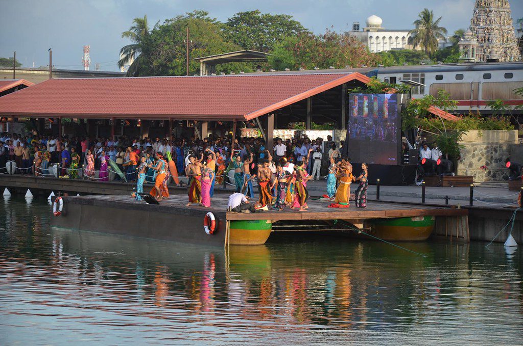 Pettah Floating Market