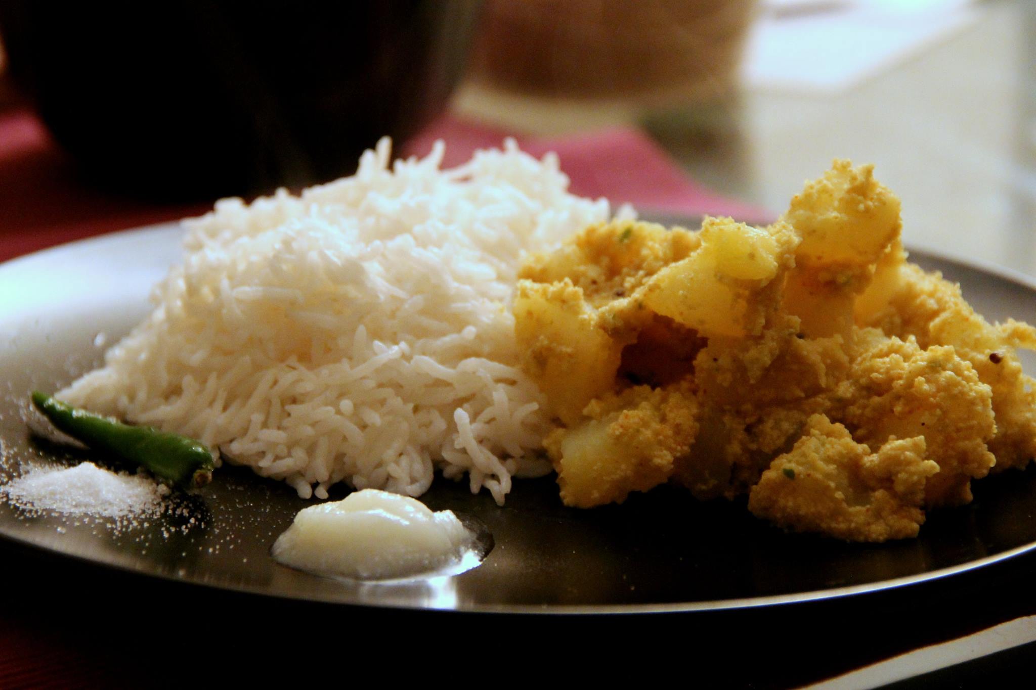 Tasty Aloo Posto with white rice
