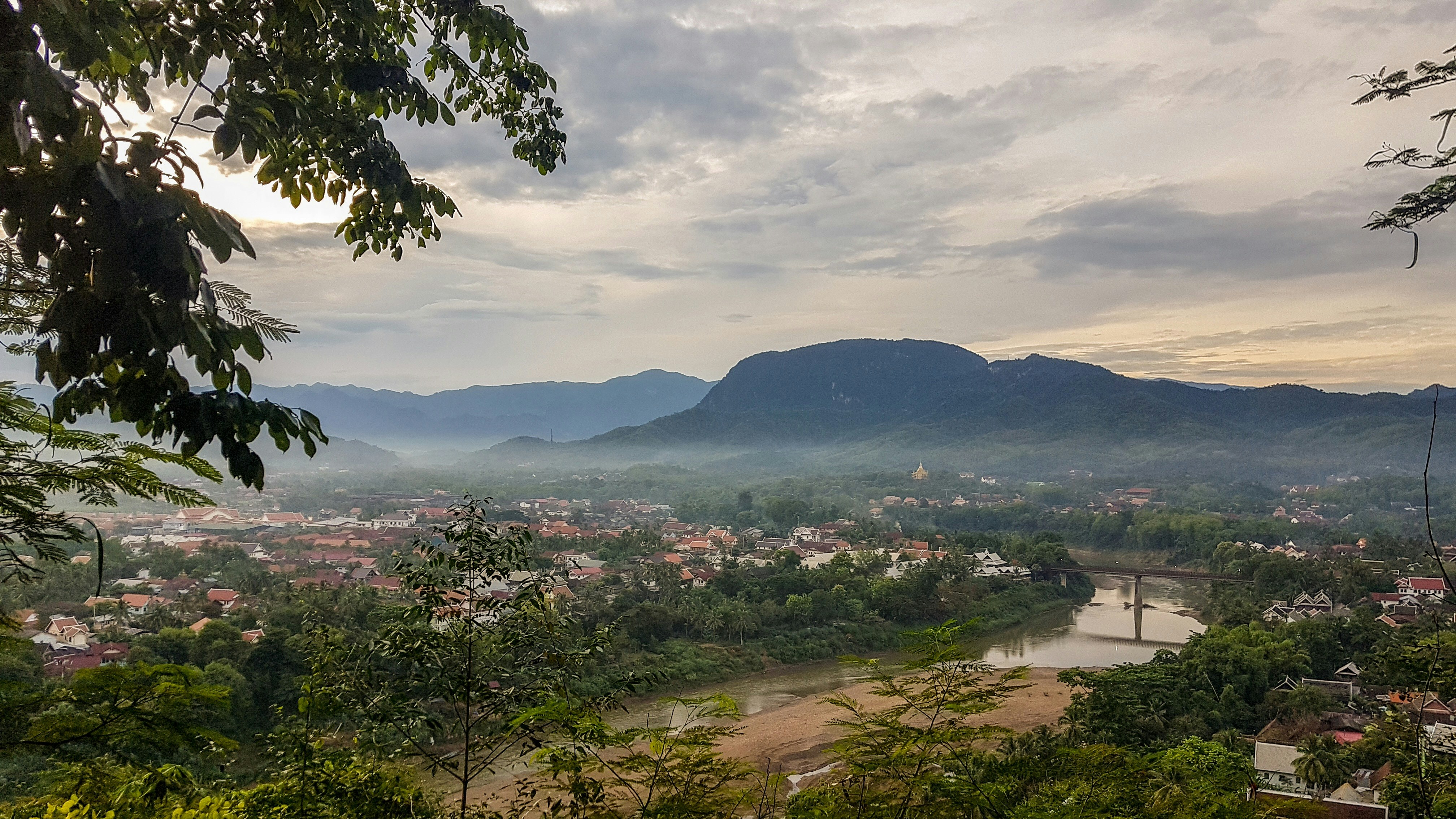 Things Not To Do in Laos—Avoid These Costly Travel Blunders